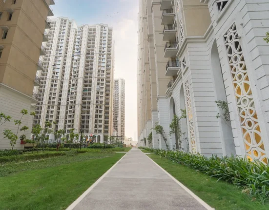 Prateek Grand City